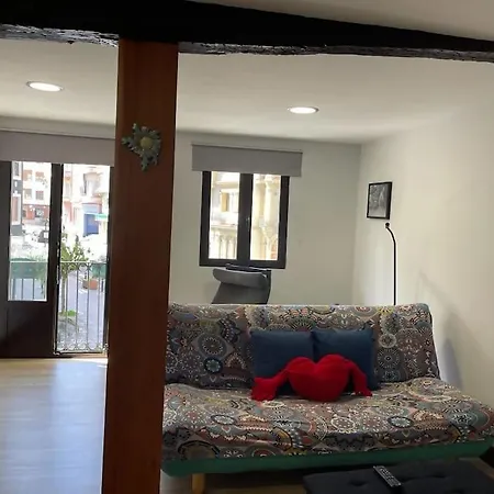 Taraska I- Apto Renovado En Centro Neuralgico *