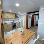 Daire Taraska I- Apto Renovado En Centro Neuralgico. *