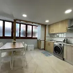 Taraska I- Apto Renovado En Centro Neuralgico. Daire