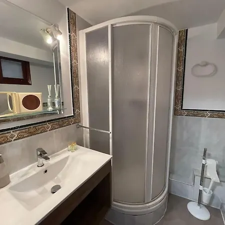 Taraska I- Apto Renovado En Centro Neuralgico ברמאו