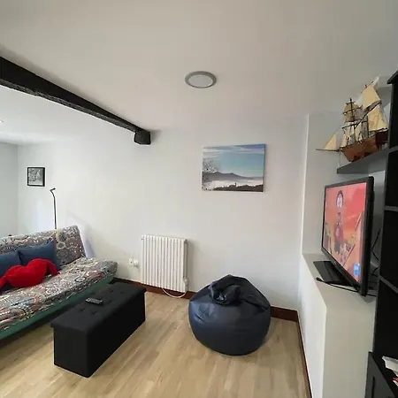 Taraska I- Apto Renovado En Centro Neuralgico דירה ברמאו