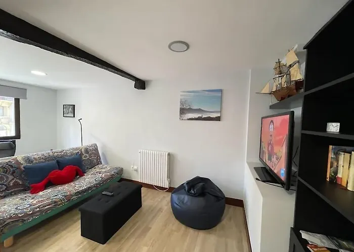 Taraska I- Apto Renovado En Centro Neuralgico. Apartment Bermeo